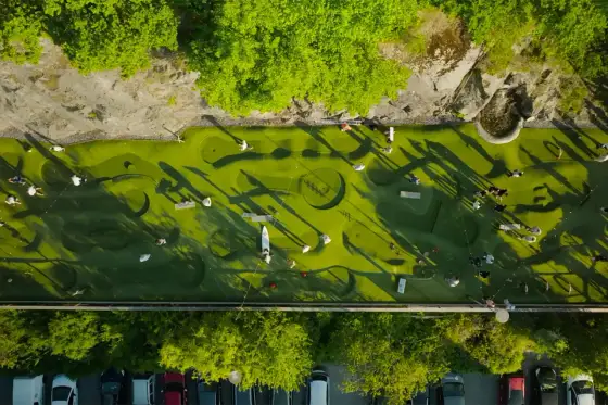Minigolf vid Nacka Strand - pris, bokning och utsikt